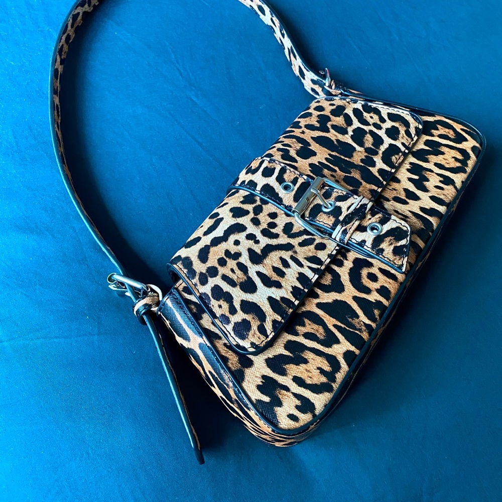 Like New - Leopard Print Buckle Detail Shoulder Bag